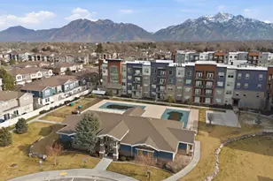 132 Chambord Ct E, Sandy, UT 84070 - Photo 37