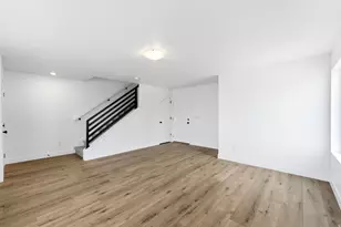 132 Chambord Ct E, Sandy, UT 84070 - Photo 9