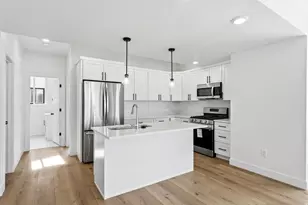 132 Chambord Ct E, Sandy, UT 84070 - Photo 5