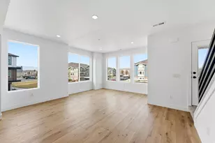 132 Chambord Ct E, Sandy, UT 84070 - Photo 11