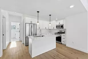 136 Chambord Ct E, Sandy, UT 84070 - Photo 11