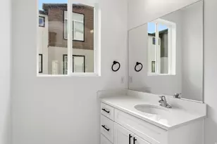 136 Chambord Ct E, Sandy, UT 84070 - Photo 21