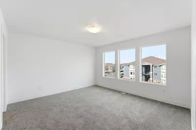 136 Chambord Ct E, Sandy, UT 84070 - Photo 25