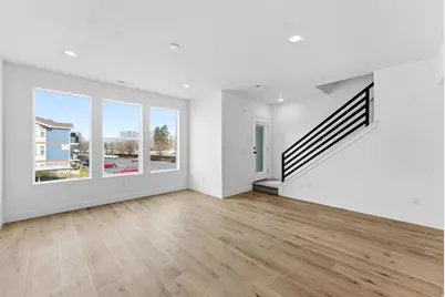 136 Chambord Ct E, Sandy, UT 84070 - Photo 13