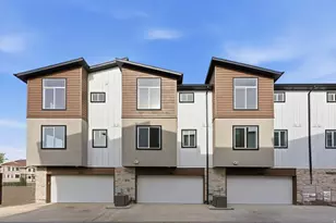 136 Chambord Ct E, Sandy, UT 84070 - Photo 37