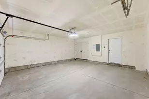 136 Chambord Ct E, Sandy, UT 84070 - Photo 35