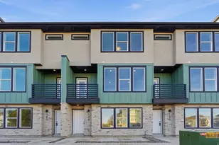 138 Chambord Ct E, Sandy, UT 84070 - Photo 45