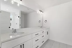 138 Chambord Ct E, Sandy, UT 84070 - Photo 39