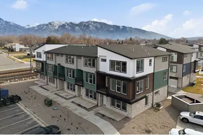 138 Chambord Ct E, Sandy, UT 84070 - Photo 49