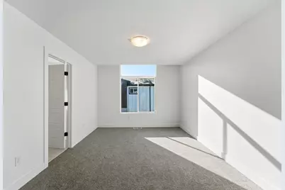 138 Chambord Ct E, Sandy, UT 84070 - Photo 35