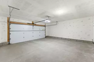 138 Chambord Ct E, Sandy, UT 84070 - Photo 7