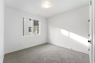 138 Chambord Ct E, Sandy, UT 84070 - Photo 21