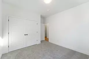 138 Chambord Ct E, Sandy, UT 84070 - Photo 23