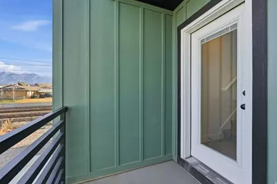 138 Chambord Ct E, Sandy, UT 84070 - Photo 43