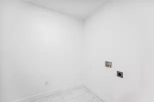 138 Chambord Ct E, Sandy, UT 84070 - Photo 27