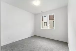 140 Chambord Ct E, Sandy, UT 84070 - Photo 17