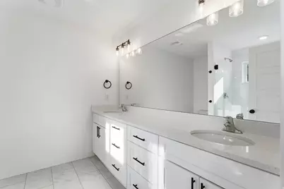 140 Chambord Ct E, Sandy, UT 84070 - Photo 27