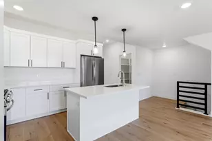 140 Chambord Ct E, Sandy, UT 84070 - Photo 5