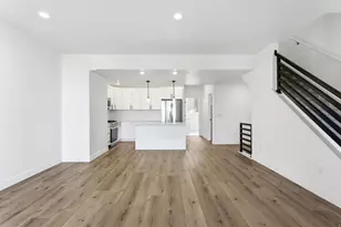 140 Chambord Ct E, Sandy, UT 84070 - Photo 15