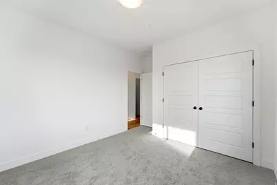 144 Chambord Ct E, Sandy, UT 84070 - Photo 23