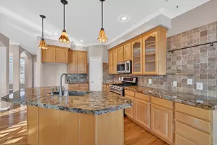 586 E Creekview Dr, Murray, UT 84107 - Photo 11