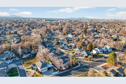 586 E Creekview Dr, Murray, UT 84107 - Photo 41