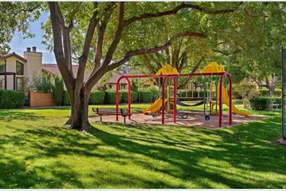 545 S Valley View Dr #36, Saint George, UT 84770 - Photo 37