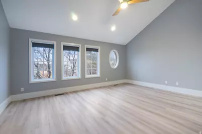 468 N E St, Salt Lake City, UT 84103 - Photo 27