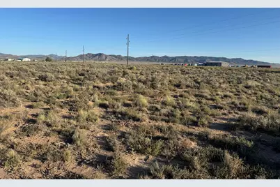 2341 E Castle Ave, Beryl, UT 84714 - Photo 9