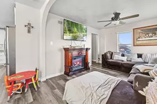 7609 N Mountain View Rd, Lake Point, UT 84074 - Photo 7