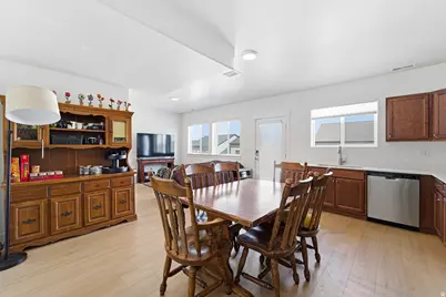 682 Bennedict Dr N, Saratoga Springs, UT 84045 - Photo 19