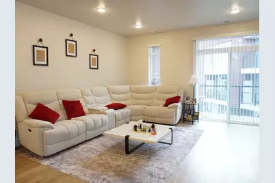 462 E 625 S, Clearfield, UT 84015 - Photo 3