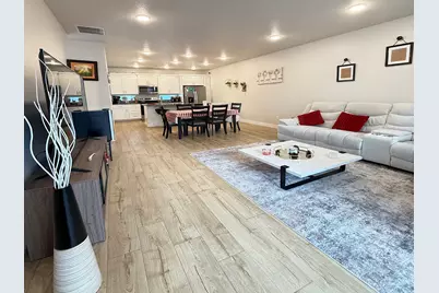 462 E 625 S, Clearfield, UT 84015 - Photo 5