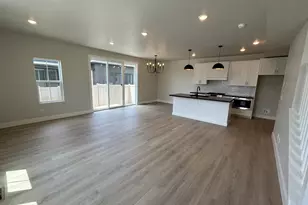 1440 W Pleasant View Dr, Kaysville, UT 84037 - Photo 3