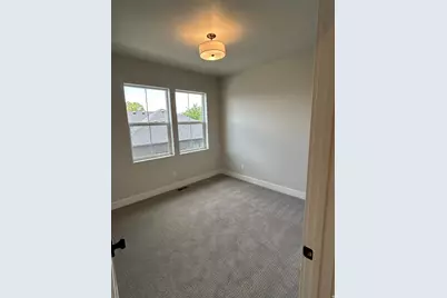 1440 W Pleasant View Dr #3, Kaysville, UT 84037 - Photo 9