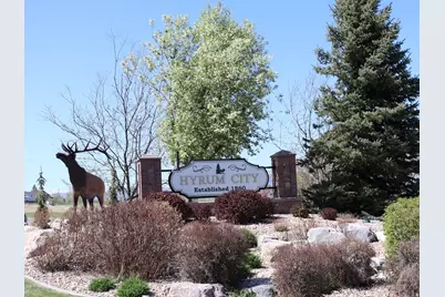 127 W Main St, Hyrum, UT 84319 - Photo 5