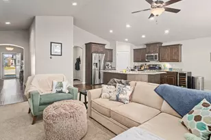 1881 N 2350 W, Clinton, UT 84015 - Photo 15