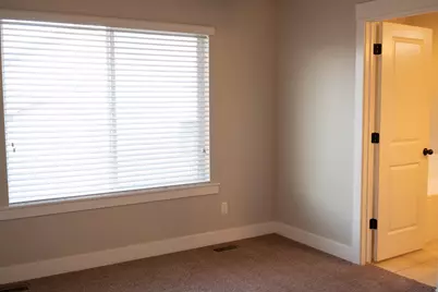 328 W Pages Ln, Bountiful, UT 84010 - Photo 15