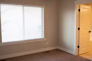 328 W Pages Ln, Bountiful, UT 84010 - Photo 15