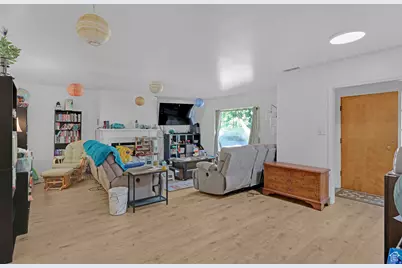 231 N 100 W, Springville, UT 84663 - Photo 9