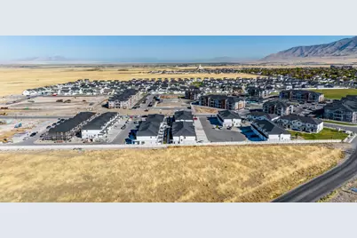1247 N 680 W #8, Tooele, UT 84074 - Photo 31