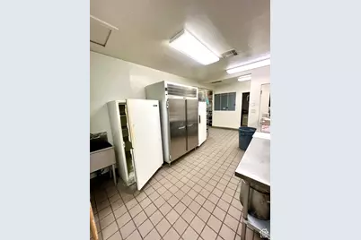 240 W Main St, Bicknell, UT 84715 - Photo 29