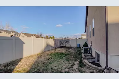 1115 S 1425 W, Clearfield, UT 84015 - Photo 57