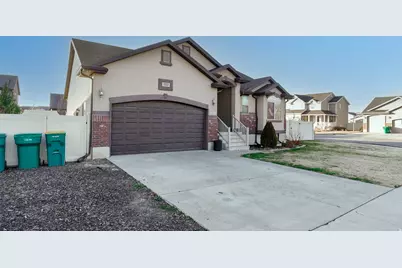 1115 S 1425 W, Clearfield, UT 84015 - Photo 3