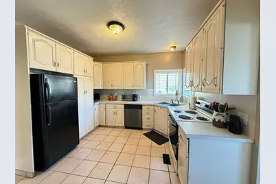 750 Royal St, Helper, UT 84526 - Photo 7