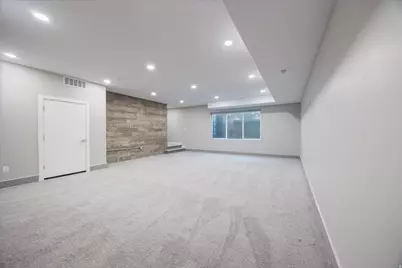 7045 S 300 E, Midvale, UT 84047 - Photo 15