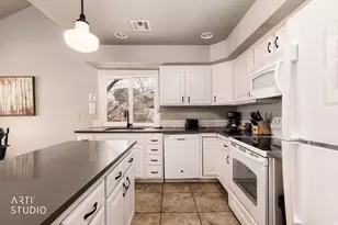 860 S Village Rd W, Saint George, UT 84770 - Photo 11