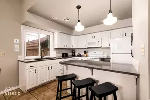 860 S Village Rd W, Saint George, UT 84770 - Photo 9