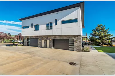 7033 S 300 E, Midvale, UT 84047 - Photo 3