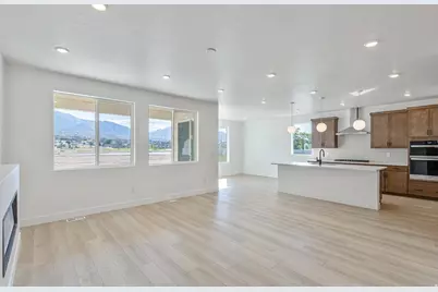 1018 E 250 S #16, Salem, UT 84653 - Photo 13